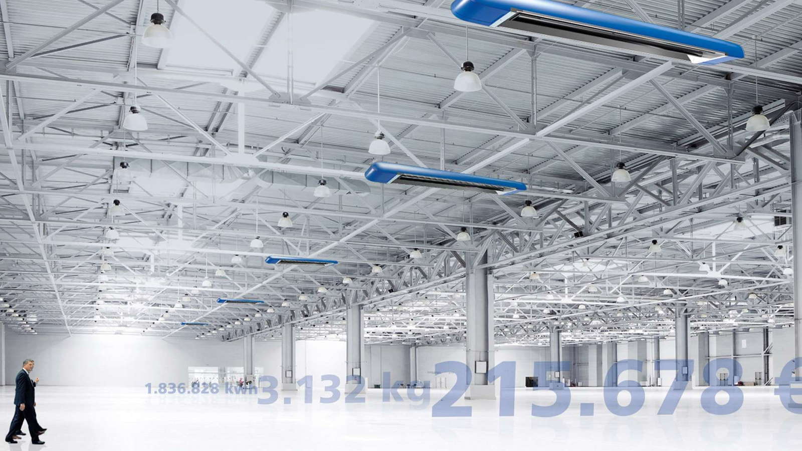 Industriehalle mit Beleuchtung und Person