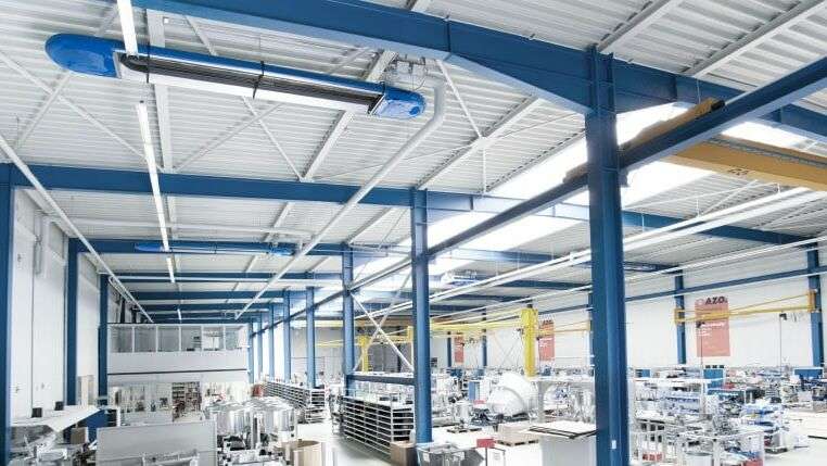 Logistikhalle AZO Kundenreferenz für KÜBLER Hallenheizungen mit OPTIMA plus Systemen