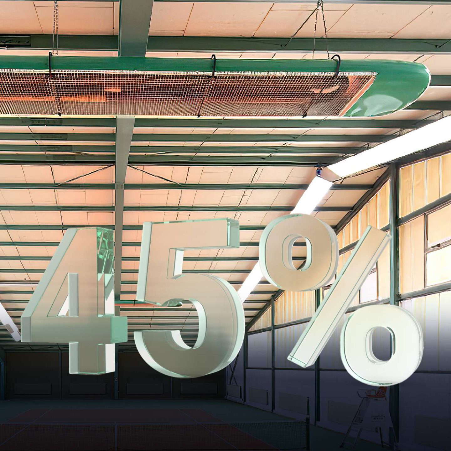 Interiørbillede af en lagerbygning med flydende cifre "45%".