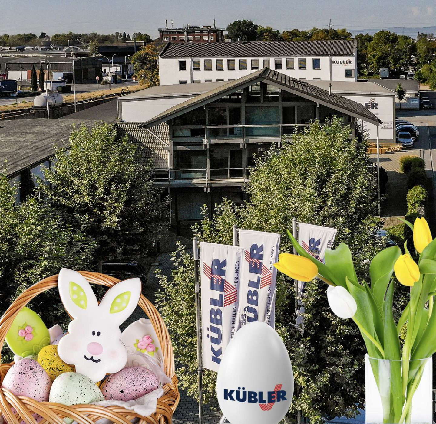 Kübler-bygningen med påskedekorasjon