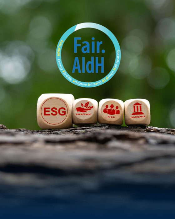 Kuutio, jossa on ESG-symboleja puulla ja logo