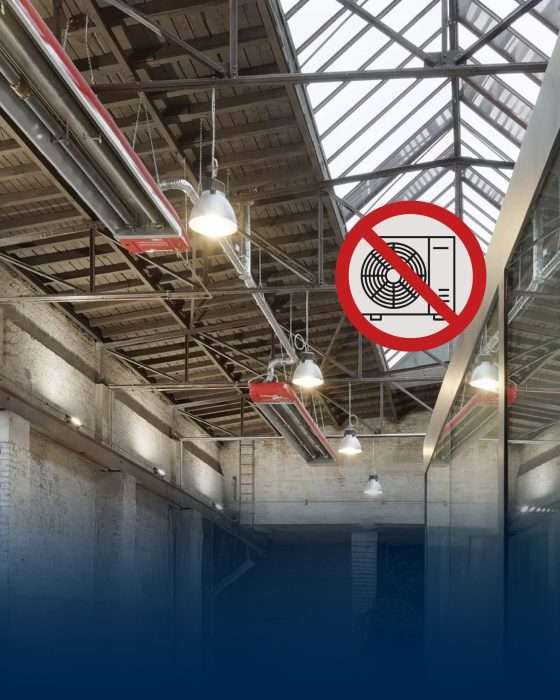 Industriehalle mit Heizstrahlern und Klimaverbotsschild